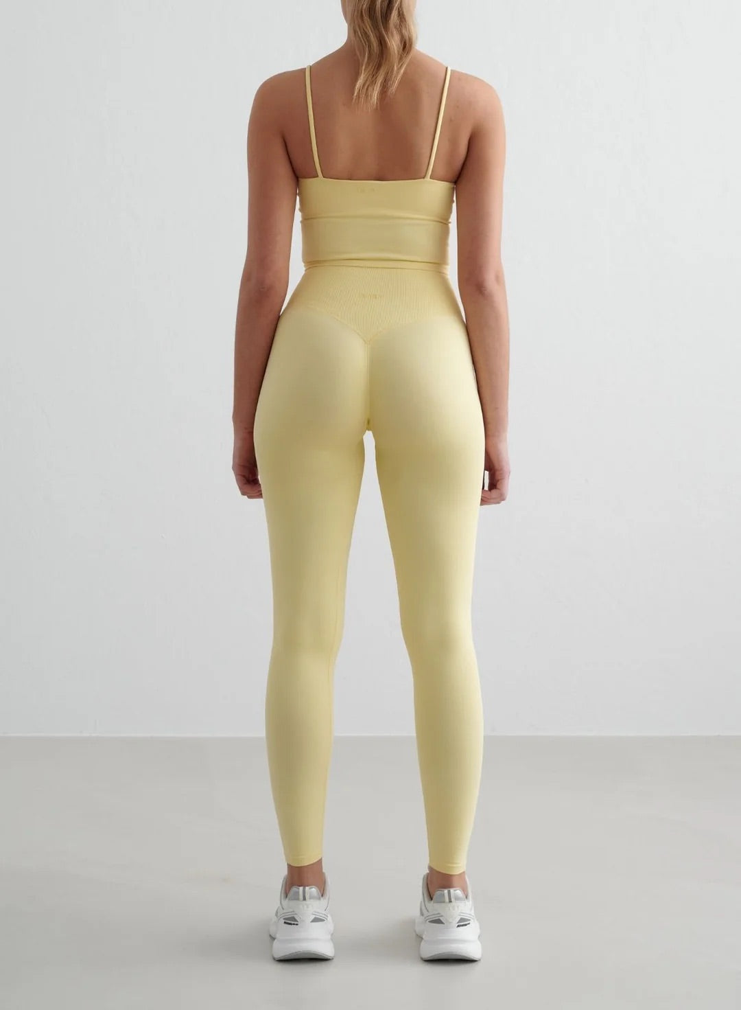 YELLOW SPORTSET